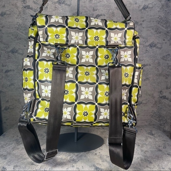 Petunia Pickle Bottom diaper bag/ backpack - Picture 4 of 14